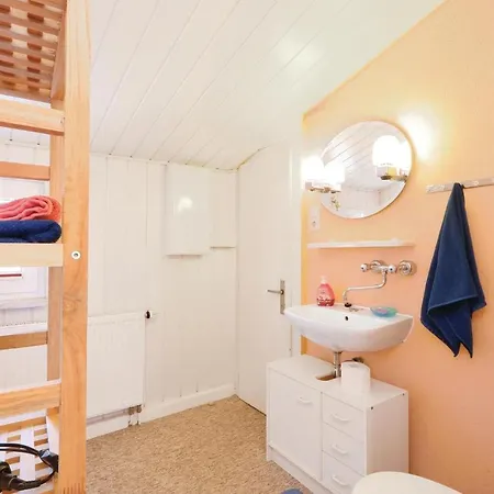 Stunning In Kottengrn With 2 Bedrooms And Wifi Holiday home