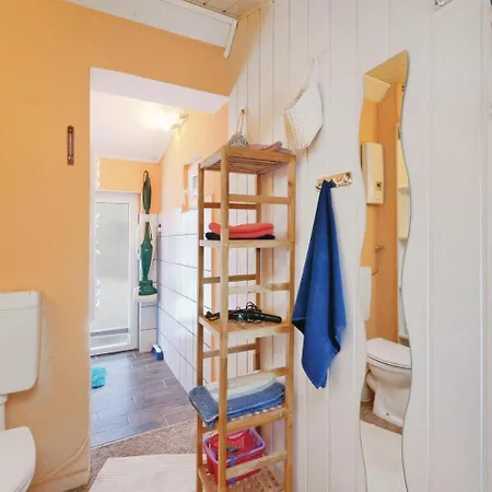 Holiday home Stunning In Kottengrn With 2 Bedrooms And Wifi